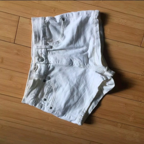 Garage Pants - GRG white denim shorts